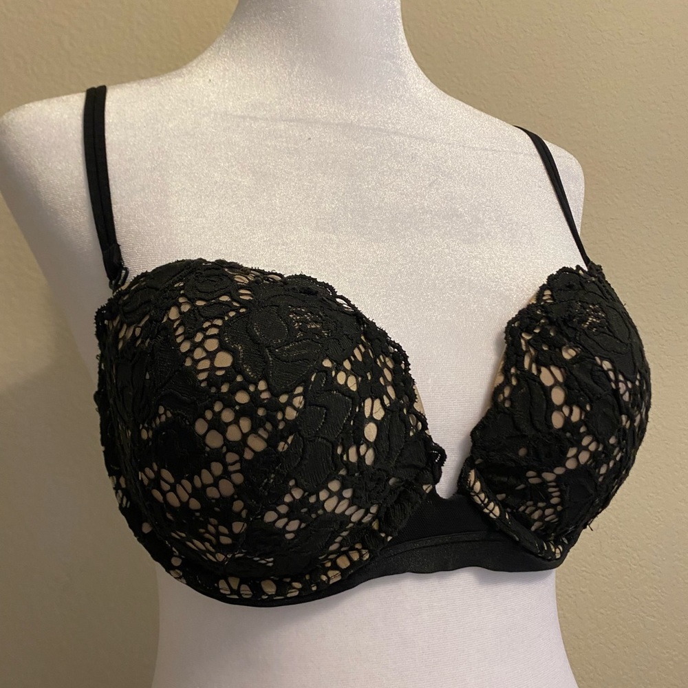 Victoria’s Secret Very Sexy Push Up Bra